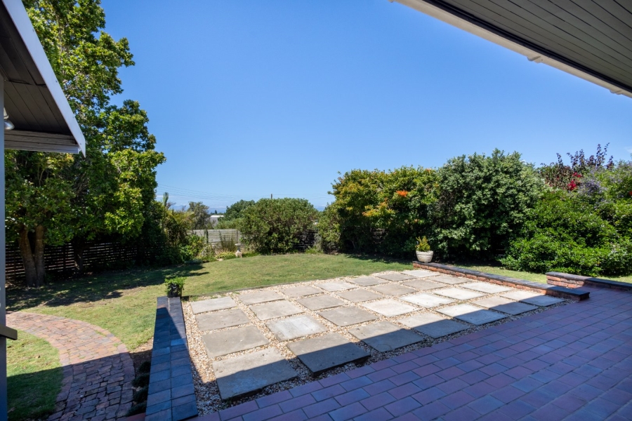 5 Bedroom Property for Sale in Upper Robberg Western Cape